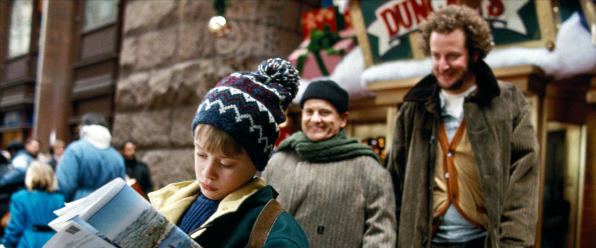 The Magic of FAO Schwarz's: Exploring the Iconic Toy Store in NYC